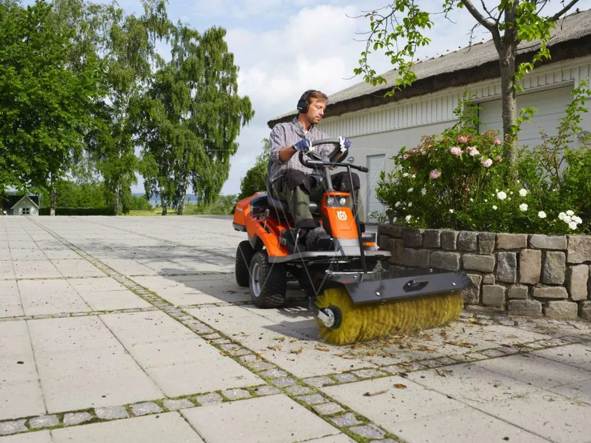Husqvarna Borstel Rider 300 Serie - Afbeelding 3
